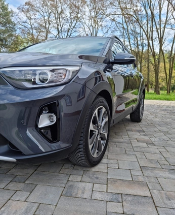 Kia Stonic cena 59900 przebieg: 78000, rok produkcji 2018 z Pabianice małe 781